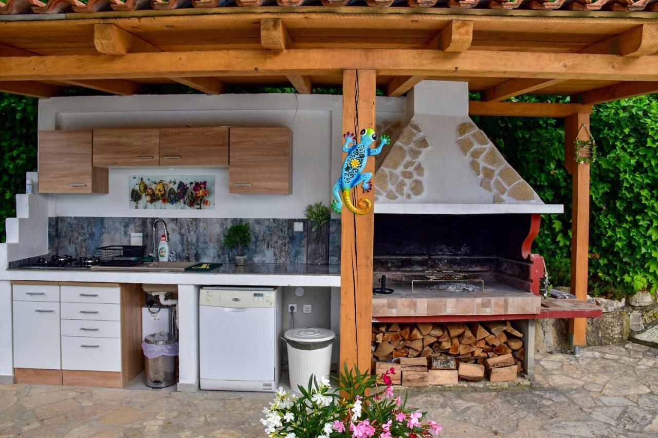 Villa Kristina Rab Supetarska Draga Ngoại thất bức ảnh